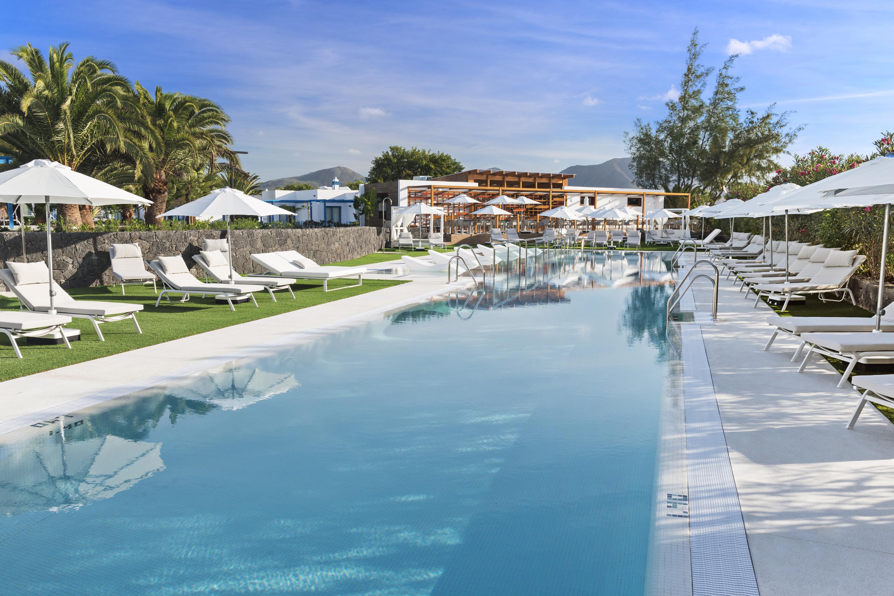 Elba Premium Suites - Adults Only Playa Blanca  Esterno foto